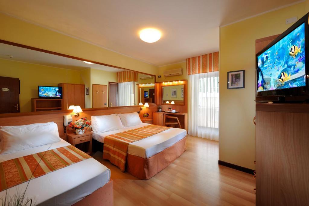 Hotel Al Prater Линьяно-Саббьядоро Номер фото