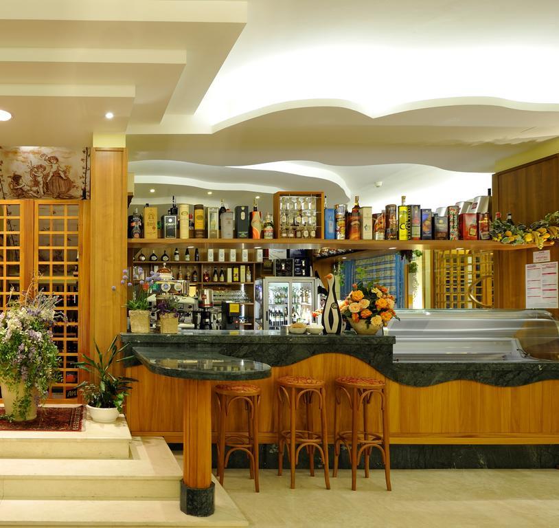 Hotel Al Prater Линьяно-Саббьядоро Экстерьер фото