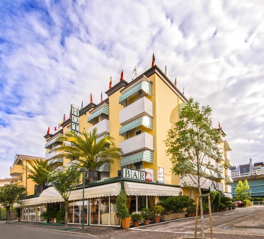 Hotel Al Prater Линьяно-Саббьядоро Экстерьер фото